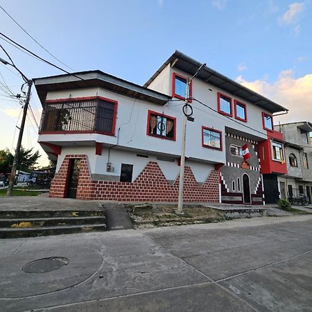 Sarisa House 호텔 이키토스 외부 사진